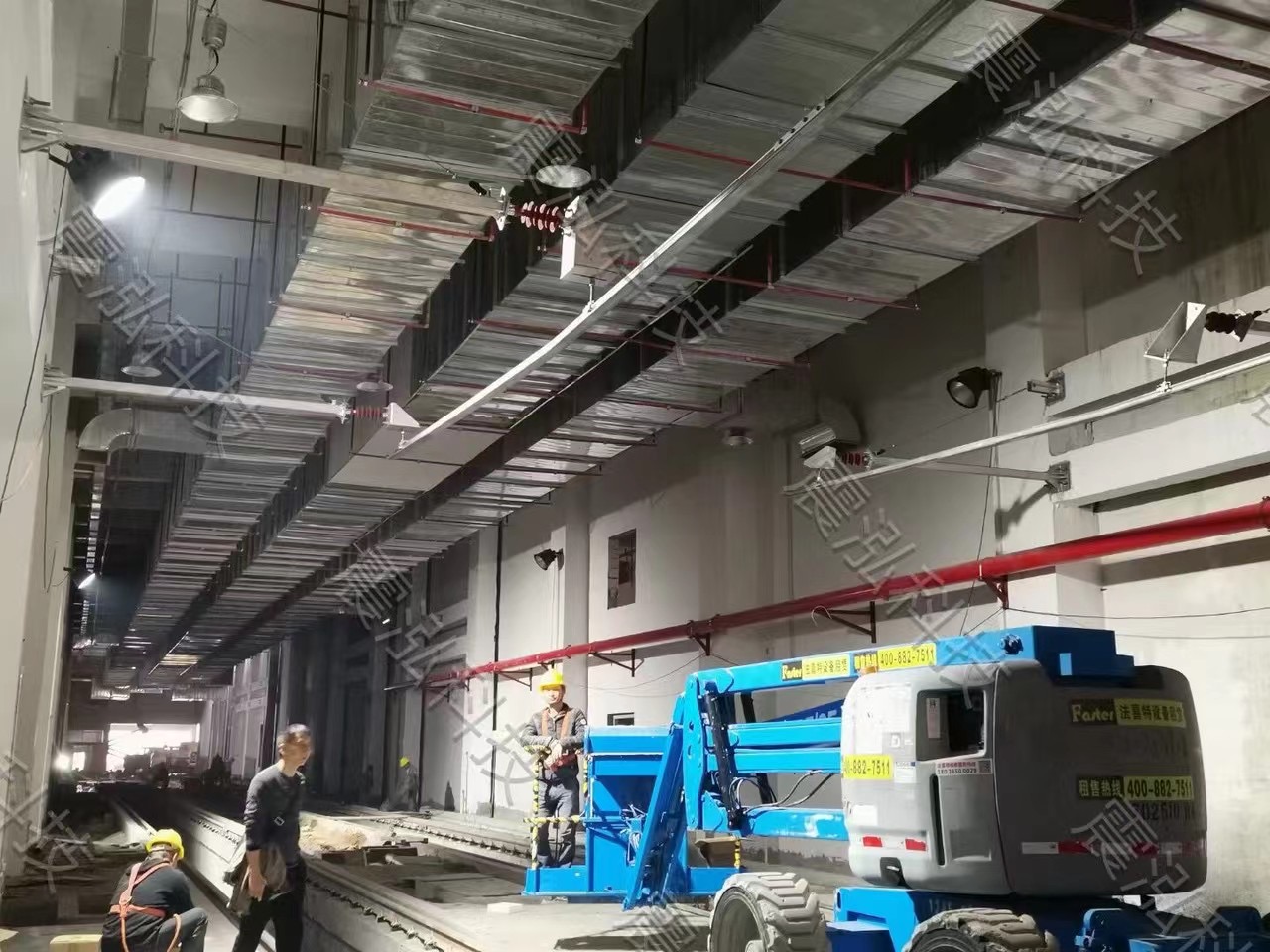 广州黄埔有轨电车1号线工程施工中